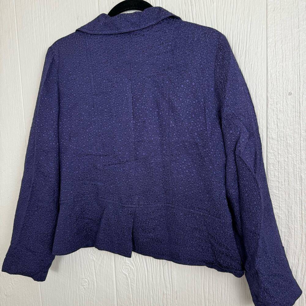 Chico's Purple Silk Blend Open Blazer Cardigan Textured Size 1 or U.S. Medium - Picture 8 of 8